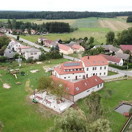 Guest house A Restaurace Myslivna Kolence - Trebonsko Trebon