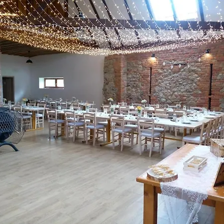 A Restaurace Myslivna Kolence - Trebonsko Guest house 3*