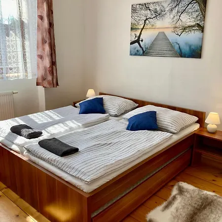 Guest house A Restaurace Myslivna Kolence - Trebonsko 3*