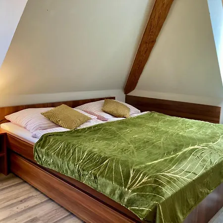 A Restaurace Myslivna Kolence - Trebonsko Guest house Trebon